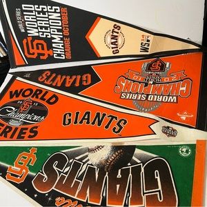 SAN FRANCISCO GIANTS WORLD SERIES PENNANT BUNDLE